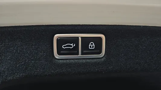 Hyundai (DN8) 1.6 2023 18