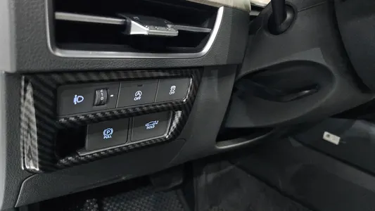 Hyundai (DN8) 1.6 2023 27