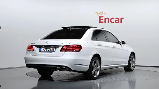 Mercedes-Benz E-Class W212 E350 4MATIC 2014