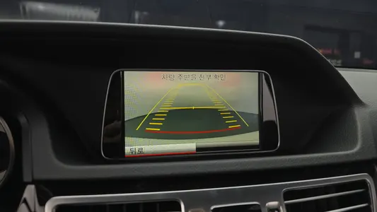 Mercedes-Benz E-Class W212 E350 4MATIC 2014 13