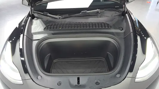 Tesla Y RWD 2023 6