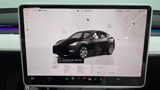 Tesla Y RWD 2023 8