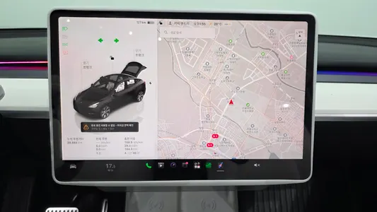 Tesla Y RWD 2023 14
