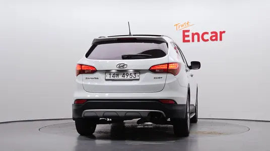 Hyundai DM (e-VGT) 2.0 2WD 2013 4
