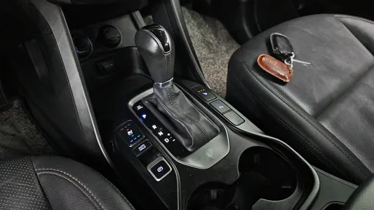 Hyundai DM (e-VGT) 2.0 2WD 2013 9