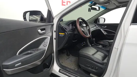 Hyundai DM (e-VGT) 2.0 2WD 2013 10