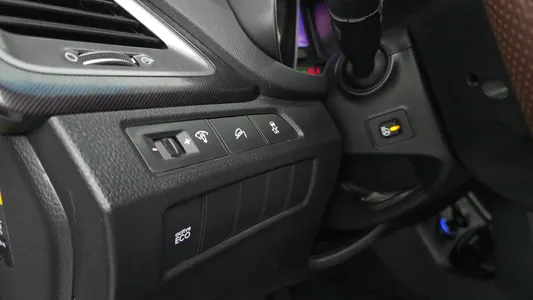 Hyundai DM (e-VGT) 2.0 2WD 2013 17