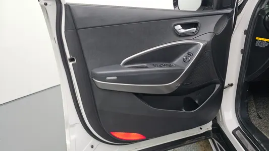 Hyundai DM (e-VGT) 2.0 2WD 2013 24