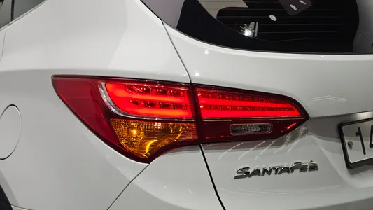 Hyundai DM (e-VGT) 2.0 2WD 2013 23