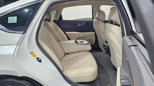 Genesis G80 (RG3) 2.5 AWD 2023 12