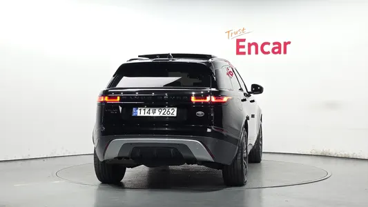 Land Rover 레인지로버 벨라 2.0 D240 R- SE 2019 4