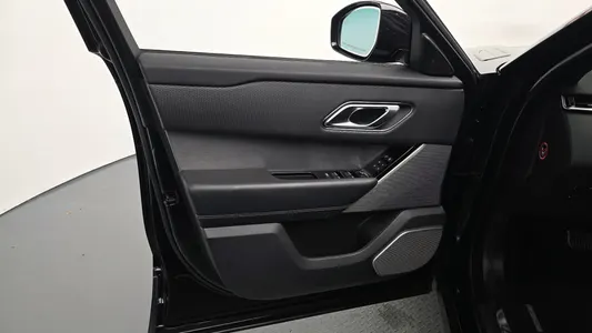 Land Rover 레인지로버 벨라 2.0 D240 R- SE 2019 24
