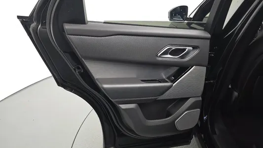 Land Rover 레인지로버 벨라 2.0 D240 R- SE 2019 25