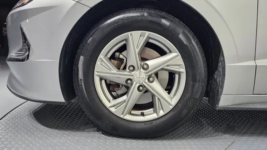 Hyundai (DN8) 2.0 LPG() 2021 5