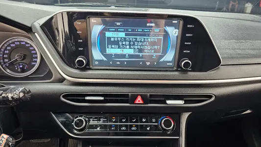 Hyundai (DN8) 2.0 LPG() 2021 14