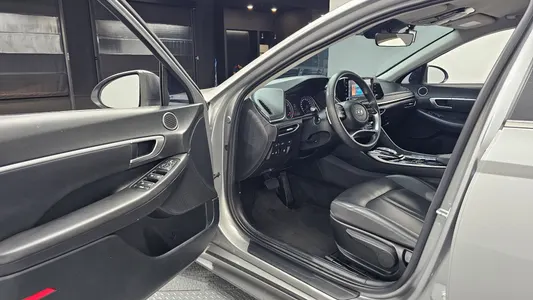 Hyundai (DN8) 2.0 LPG() 2021 10