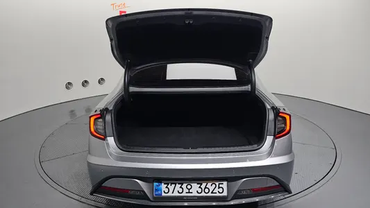 Hyundai (DN8) 2.0 LPG() 2021 20
