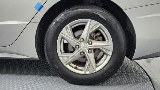 Hyundai (DN8) 2.0 LPG() 2021 22