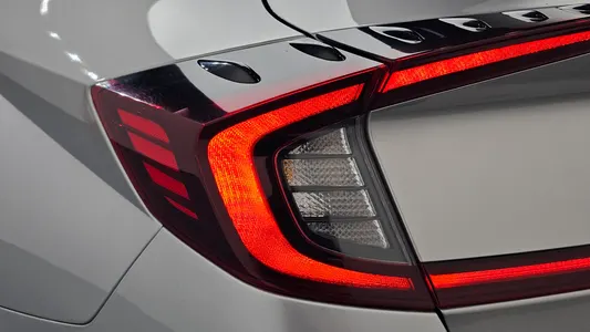 Hyundai (DN8) 2.0 LPG() 2021 24