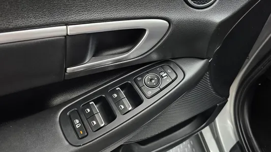 Hyundai (DN8) 2.0 LPG() 2021 29