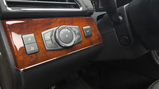 Lincoln MKX 3.7 AWD 2010 28
