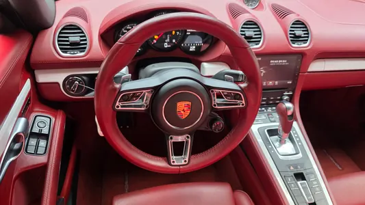 Porsche 718 2.5 GTS 2019 12