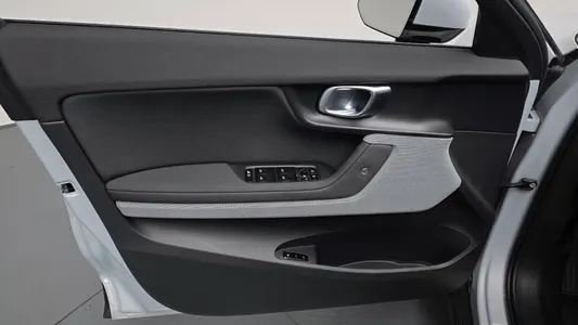 Polestar 2 2024 24