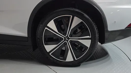Polestar 2 2024 21