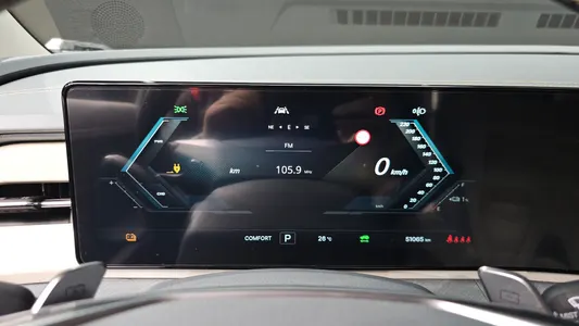 KG Mobility EVX E7 2024 8