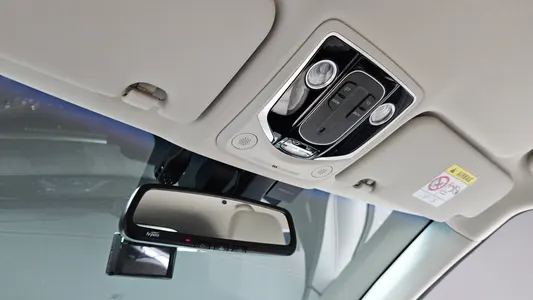 KG Mobility EVX E7 2024 28