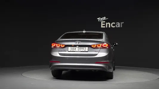 Hyundai AD 1.6 GDI 2015 4