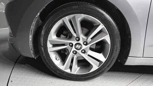 Hyundai AD 1.6 GDI 2015 5