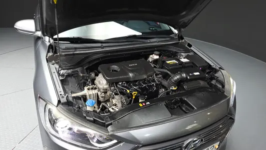 Hyundai AD 1.6 GDI 2015 6
