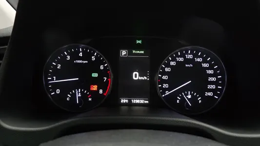 Hyundai AD 1.6 GDI 2015 8