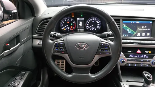 Hyundai AD 1.6 GDI 2015 13