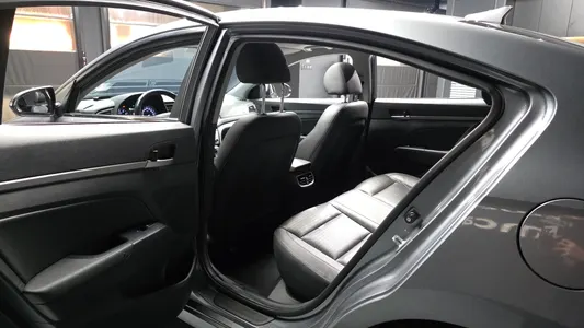 Hyundai AD 1.6 GDI 2015 26