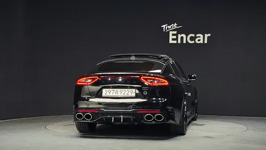 Kia Stinger 2.0 AWD 2017 4