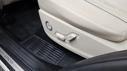 Genesis GV80 2.5T AWD 2023 35