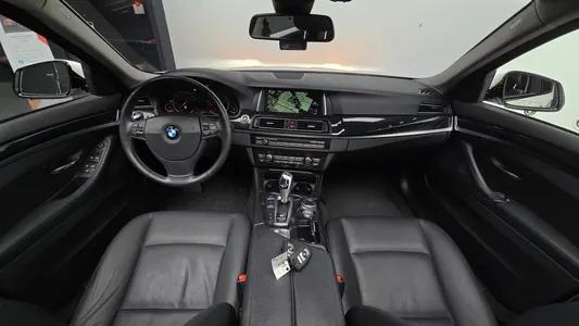 BMW 5 Series (F10) 520d M 2015 6