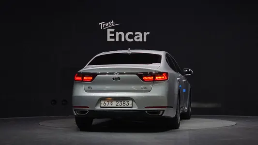 Kia K7 2018 4