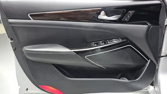 Kia K7 2018 24