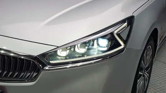 Kia K7 2018 22