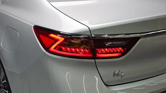 Kia K7 2018 23