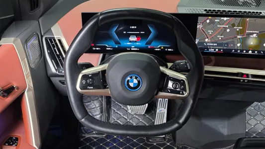 BMW iX xDrive M60 2023 13