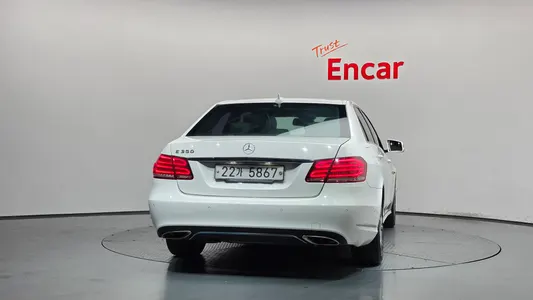 Mercedes-Benz E-Class W212 E220 CDI 2014 4
