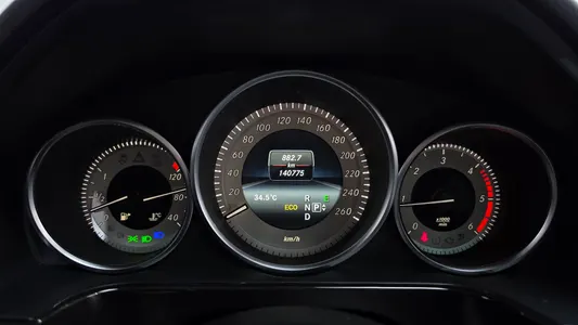 Mercedes-Benz E-Class W212 E220 CDI 2014 8