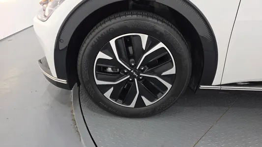Kia EV6 2023 5