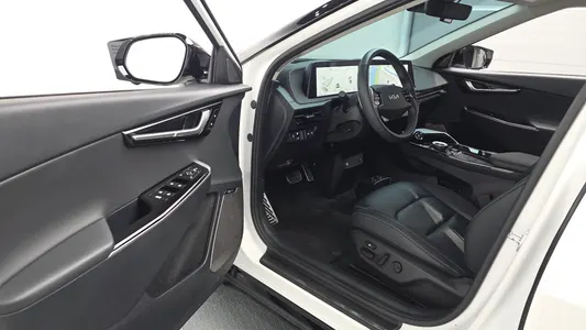 Kia EV6 2023 10