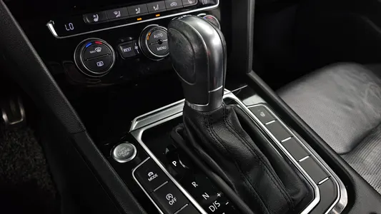 Volkswagen 아테온 2.0 TDI 2019 9