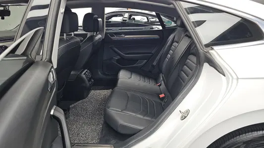 Volkswagen 아테온 2.0 TDI 2019 26